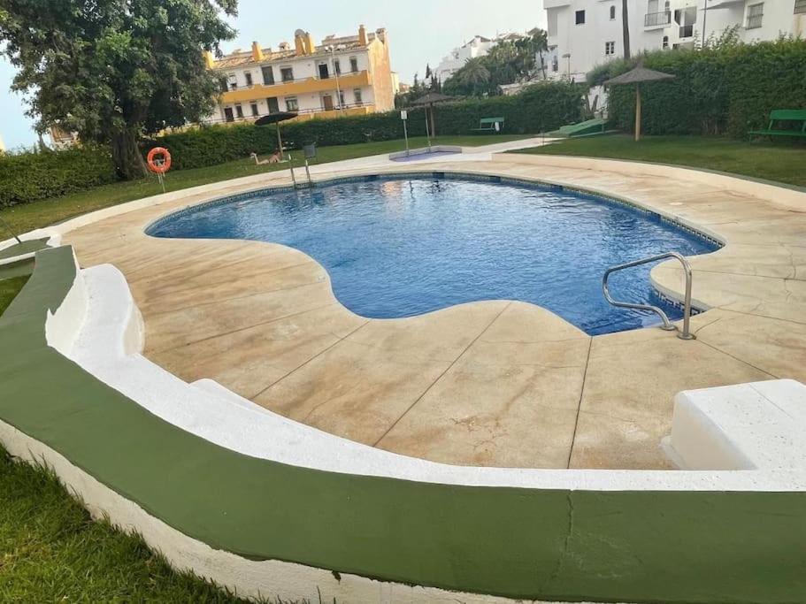 Apartamento Con Terraza A Pie De Playa Benalmadena Exterior photo