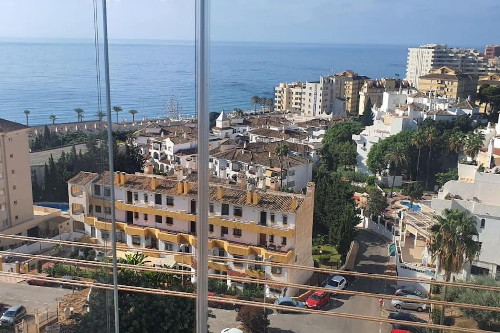 Apartamento Con Terraza A Pie De Playa Benalmadena Exterior photo